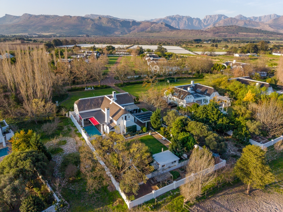 3 Bedroom Property for Sale in Deltacrest Western Cape